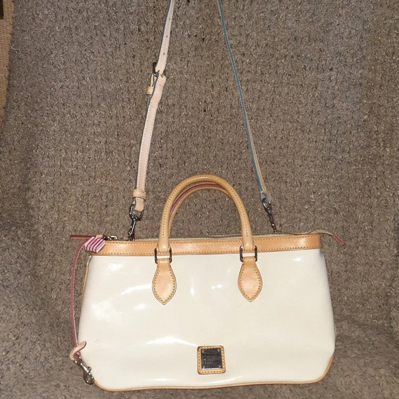 DOONEY & BOURKE-Cream Patent w/Vachetta Leather Trim-Shoulder/Satchel-Near Mint - Picture 1 of 10